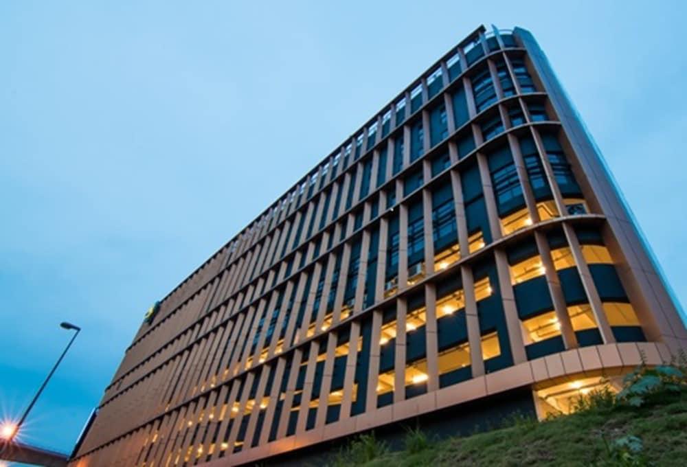 Mtree Hotel Puchong Exteriör bild